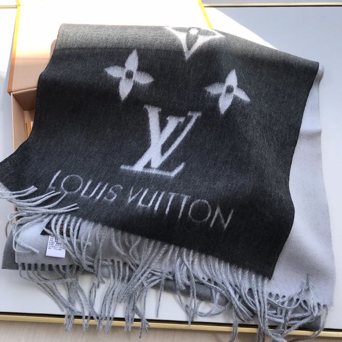 Louis Vuitton Scarf LV00040